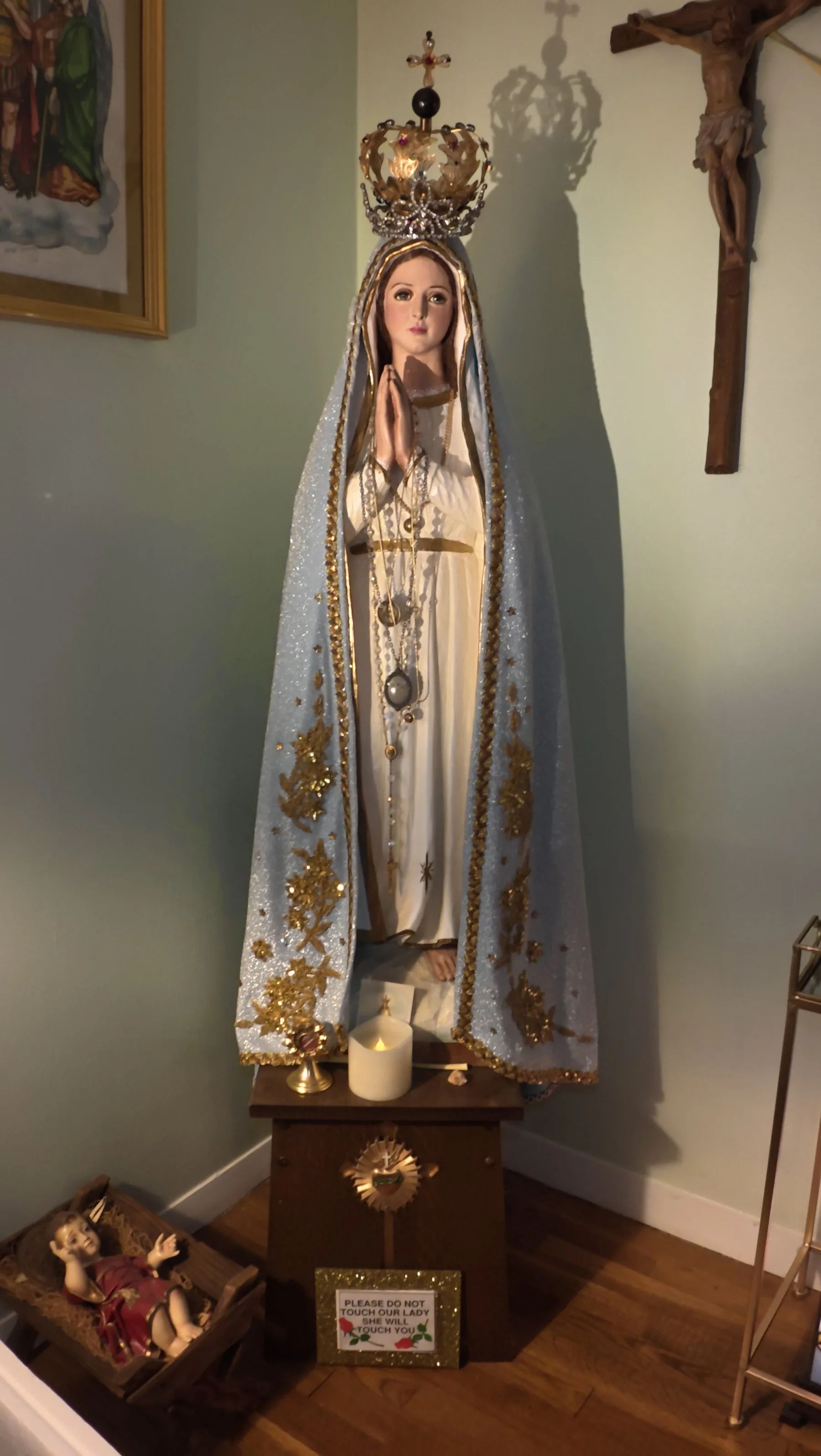 Our Lady of Fátima, Crowned